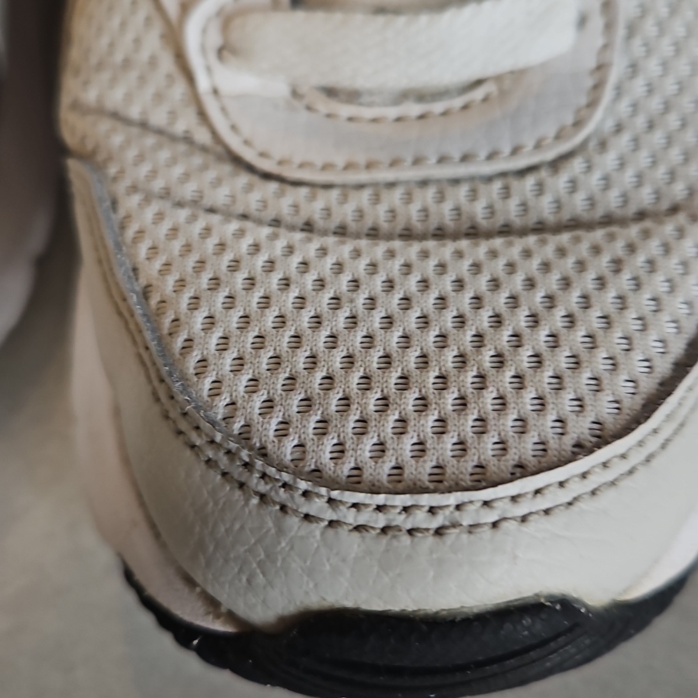 Nike Air Max Sneakers - Picture 3 of 14